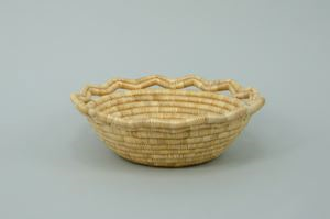 Image: coiled grass basket, small  round